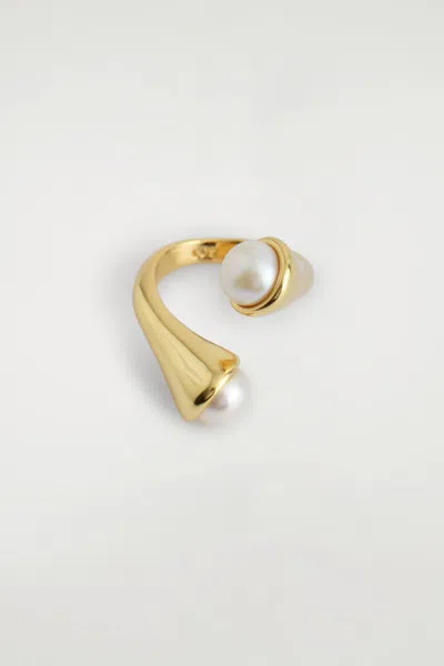 Cos Twisted Freshwater Pearl Ring In Gold
