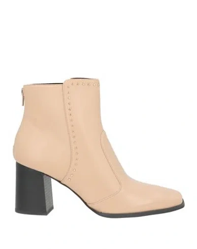 Cosmoparis Woman Ankle Boots Blush Size 9 Synthetic Material In Pink