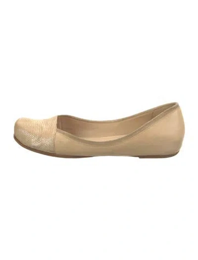 Pre-owned Costume National Leather Ballet Flats In Neutral