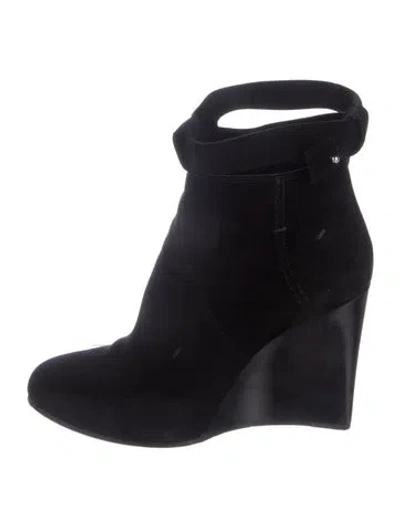 Pre-owned Costume National Suede Boots In Black
