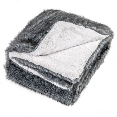 Costway 740gsm Soft Plush Fuzzy Luxury Faux Wolf Fur Blanket For Sofa-gray