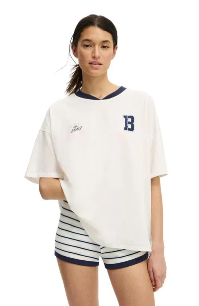 Cotton On Body 90's Oversized Sporty V-neck Tee In White