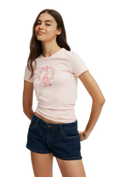 Cotton On Fitted Lcn Graphic Longline Tee In Lcn Dol Dolly Guitar Cherry