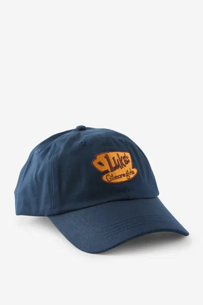 Cotton On Gilmore Girls Graphic Dad Cap In Lcn Wb Gilmore Girls/lukes Diner/navy