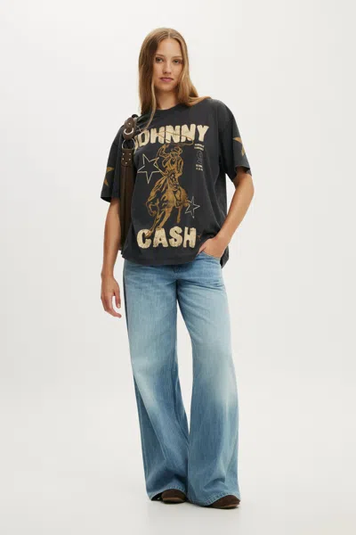 Cotton On Johnny Cash Music Boxy Graphic Tee In Lcn Mer Johnny Cash Man In Black / Washed Blk