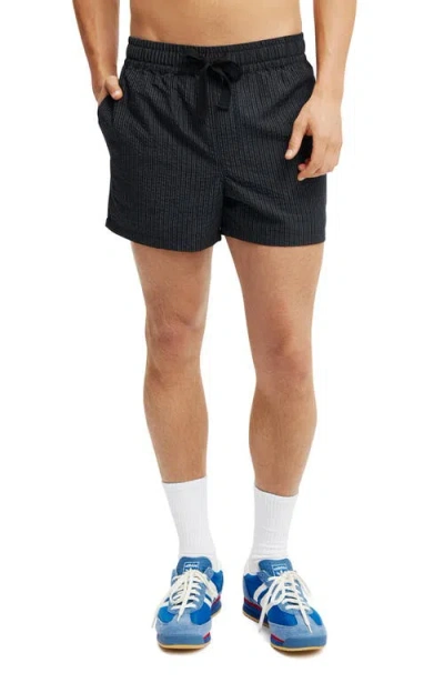 Cotton On Short Short In Black