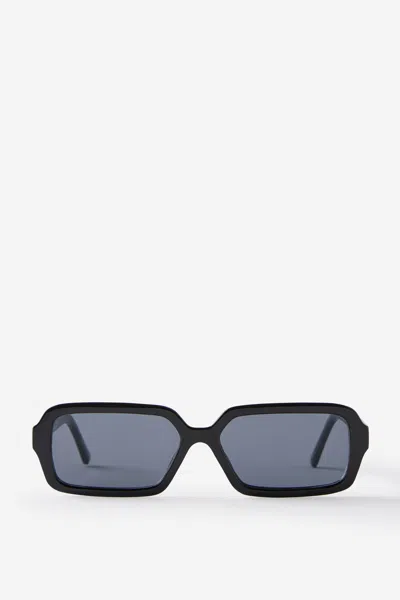 Cotton On The Artist Sunglasses In Black/black