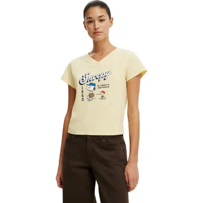 Cotton On The Lcn V Neck Original Graphic Tee In Lcn Pea Snoopy 1950 Whipped