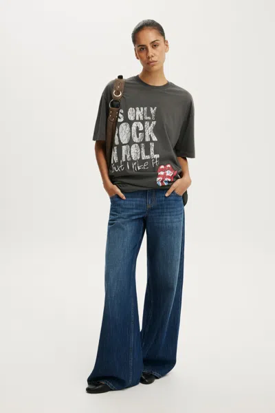 Cotton On The Rolling Stones Music Boxy Graphic Tee In Gray
