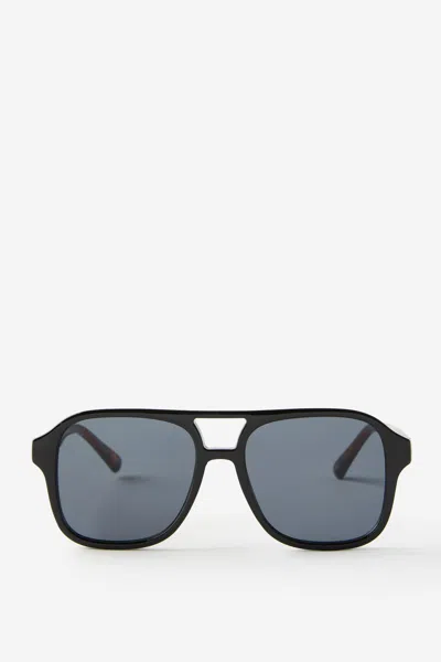 Cotton On The Visitor Sunglasses In Black And Tort/black