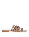 Couleur Pourpre Toe Strap Sandals In Beige