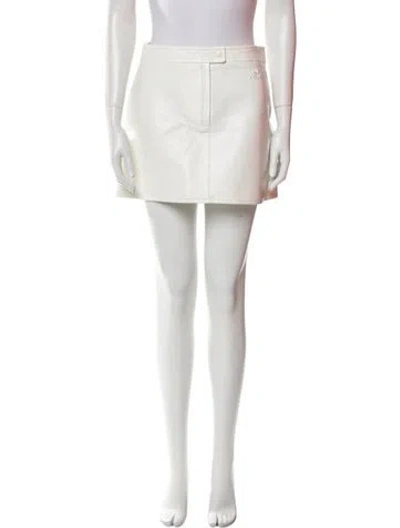 Pre-owned Courrèges Embroidered Accent Mini Skirt In White