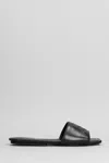 Courrèges Logo Nappa Leather Flat Sandals In Black