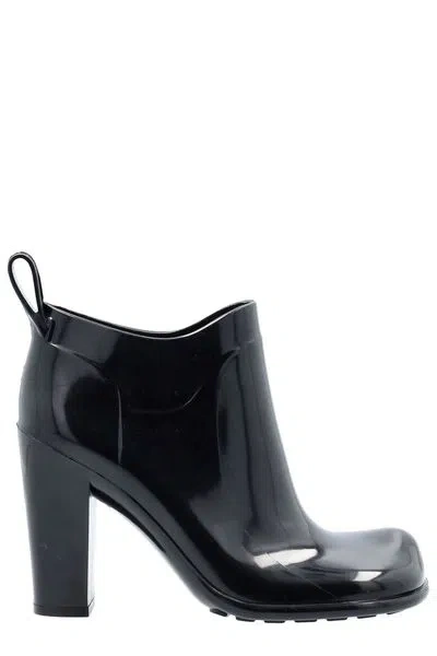 Coutr.com Bottega Veneta Shine Ankle Boots In Black