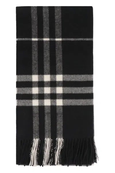 Coutr.com Burberry Wide Check Cashmere Scarf In Black