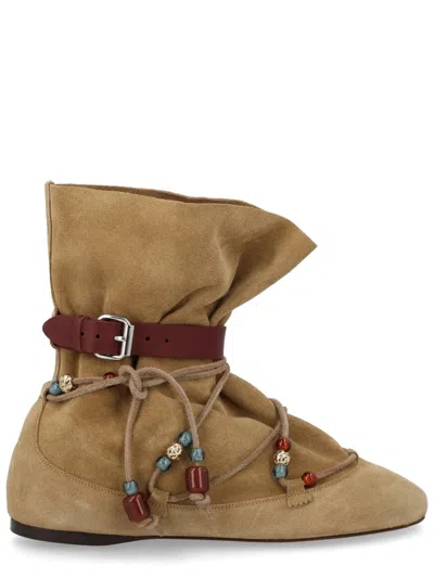 Coutr.com Chic Leather Boots In Sand