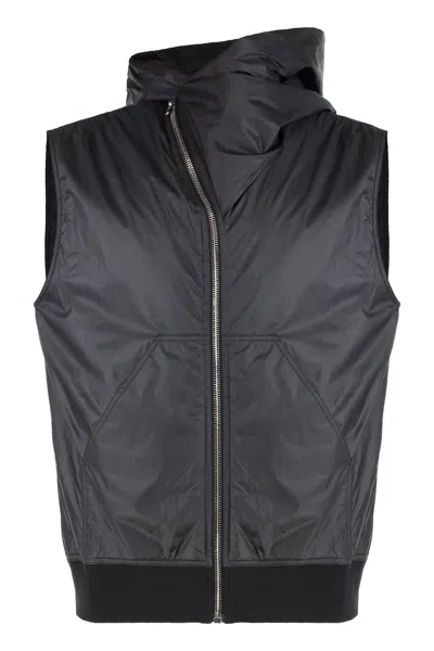 Coutr.com Drkshdw Padded Hooded Vest In Black