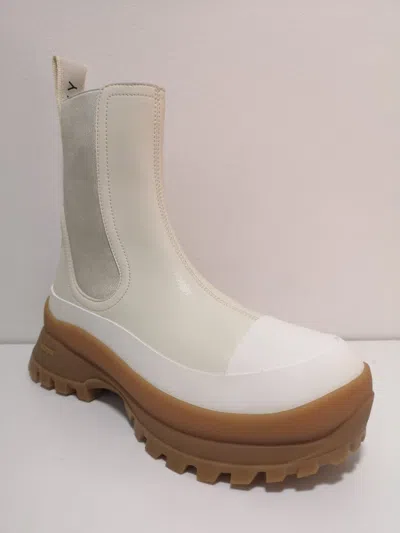 Coutr.com Stella Mccartney Trace Logo Chelsea Boots In White