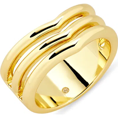 Covet Chevron Band Ring In Gold