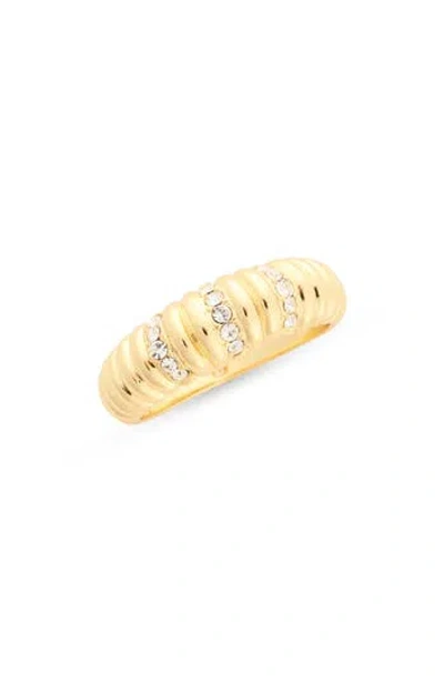 Covet Pavé Curved Band Ring In Gold