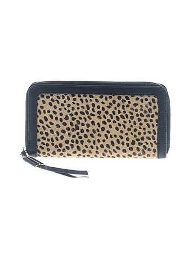 Pre-owned Covet Wallet In Gold