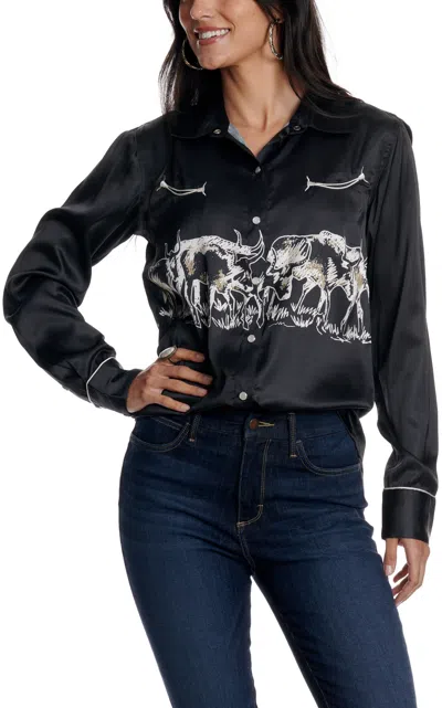 Cowgirl Hardwar E Women's Black Cattle Herd Print Western Shirt