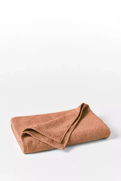 Coyuchi Air Weight Organic Bath Towel In Orange