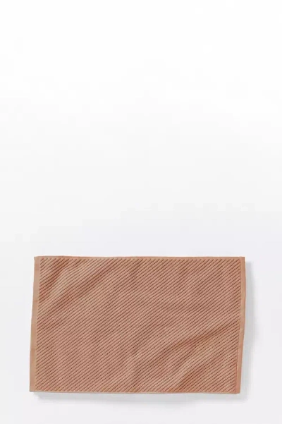 Coyuchi Air Weight Organic Twill Bath Mat In Brown