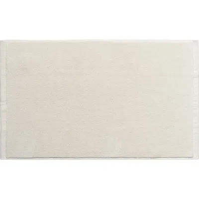 Coyuchi Classic Organic Cotton Bath Mat In White