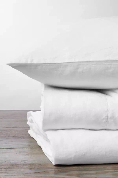 Coyuchi Organic Linen Chambray Sheet Set In White