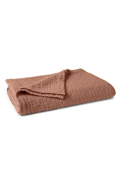Coyuchi Pescadero Organic Cotton Matelassé Blanket In Brown