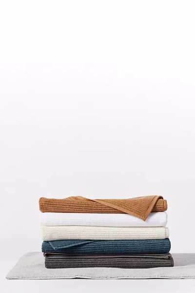 Coyuchi Temescal Organic Ribbed Bath Mat In Grey