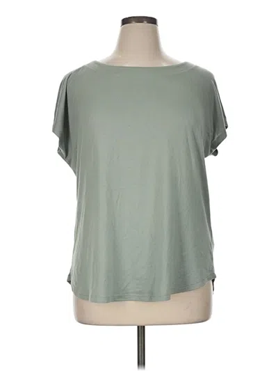 Pre-owned Cozy Casuals Short Sleeve T-shirt In Green