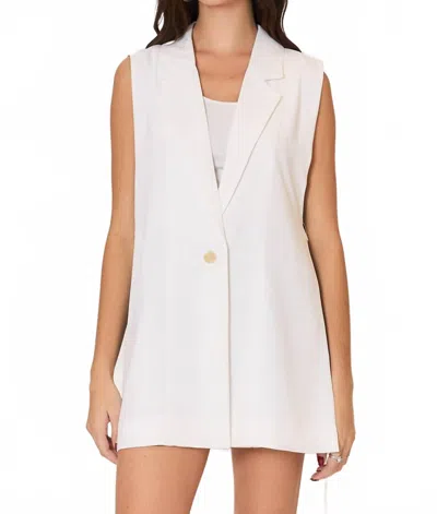 Cozy Co. Mira Open Vest In White In Neutral