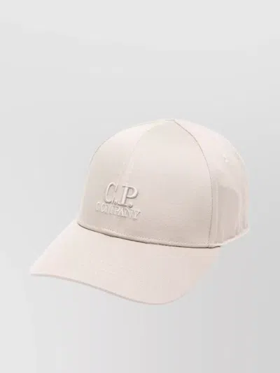 C.P. COMPANY BRANDED CURVED BRIM PANELLED CAP