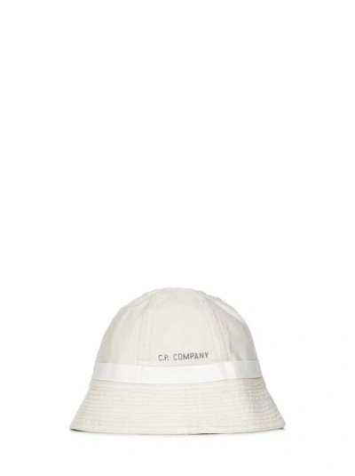 C.p. Company Bucket Hat In Cream White