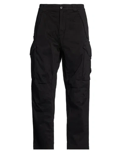 C.p. Company Men Chrome-r Lens Cargo Pants In Black