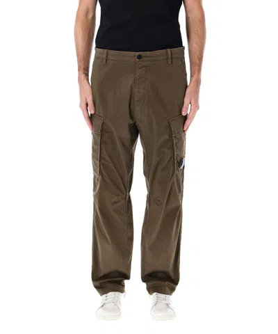 C.p. Company Cargo Pants In Green