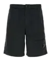 C.p. Company Bermuda In Misto Cotone Stretch Nero Uomo In Blue