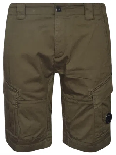 C.p. Company Classic Cargo Shorts In Ivy Green