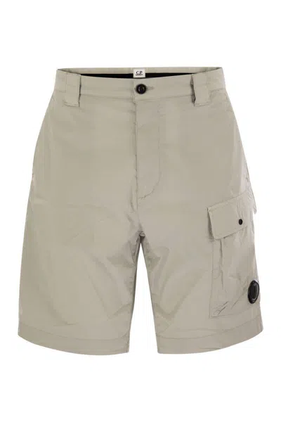 C.P. COMPANY C.P. COMPANY COTTON CARGO SHORTS WITH LENS