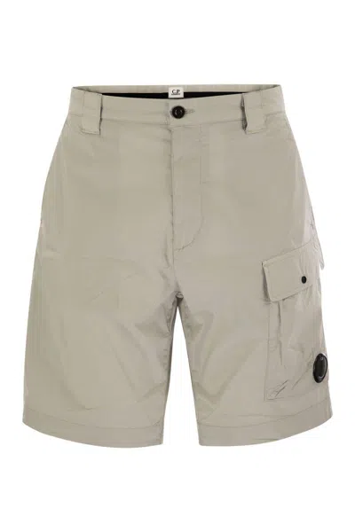 C.P. COMPANY C.P.COMPANY COTTON CARGO SHORTS WITH LENS