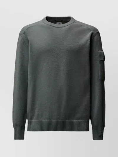 C.p. Company Crew Neck Long Sleeve Sweater With Patch Pocket In Green