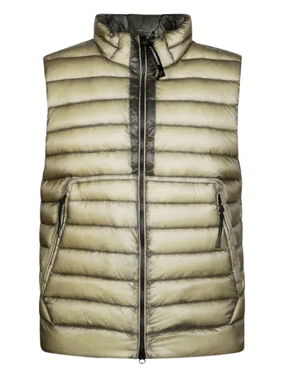 C.p. Company D.d. Shell Down Gilet In Green