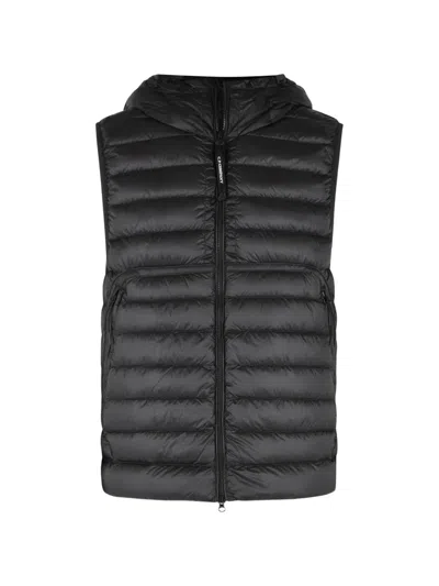 C.p. Company Dd Shell Front-pockets Gilet In Black