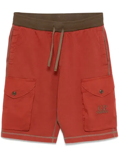 C.p. Company Diagonal Fleece Cargoshorts In Braun
