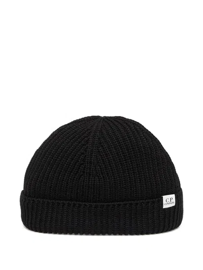 C.p. Company Fisherman Merino Beanie Hat In Black