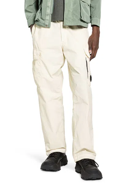 C.p. Company Flatt Nylon Cargo Lens Pants In White