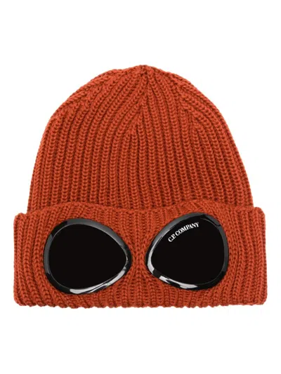 C.P. COMPANY GOGGLES-DETAIL RIBBED BEANIE