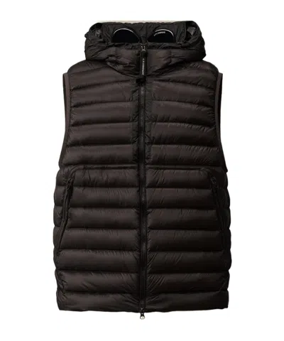 C.p. Company D.d. Shell Goggle Down Gilet In Black